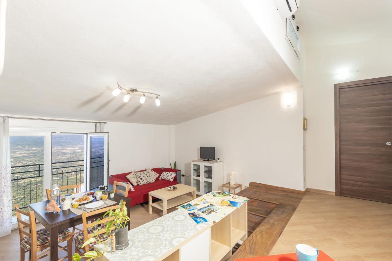 Mansarda Moro Apartment เบาเนย์ ภายนอก รูปภาพ